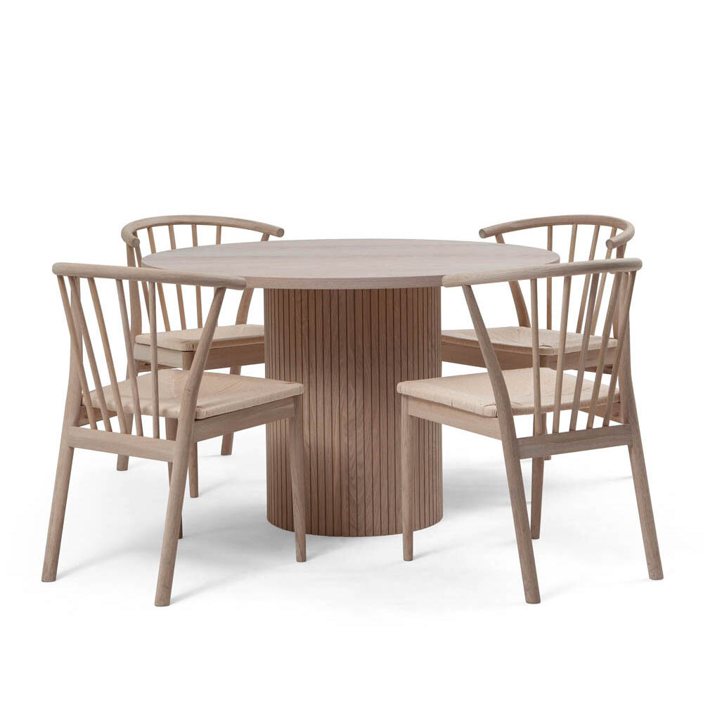 Matgrupp Alessio matbord ø115 cm och 4 Åhus stolar