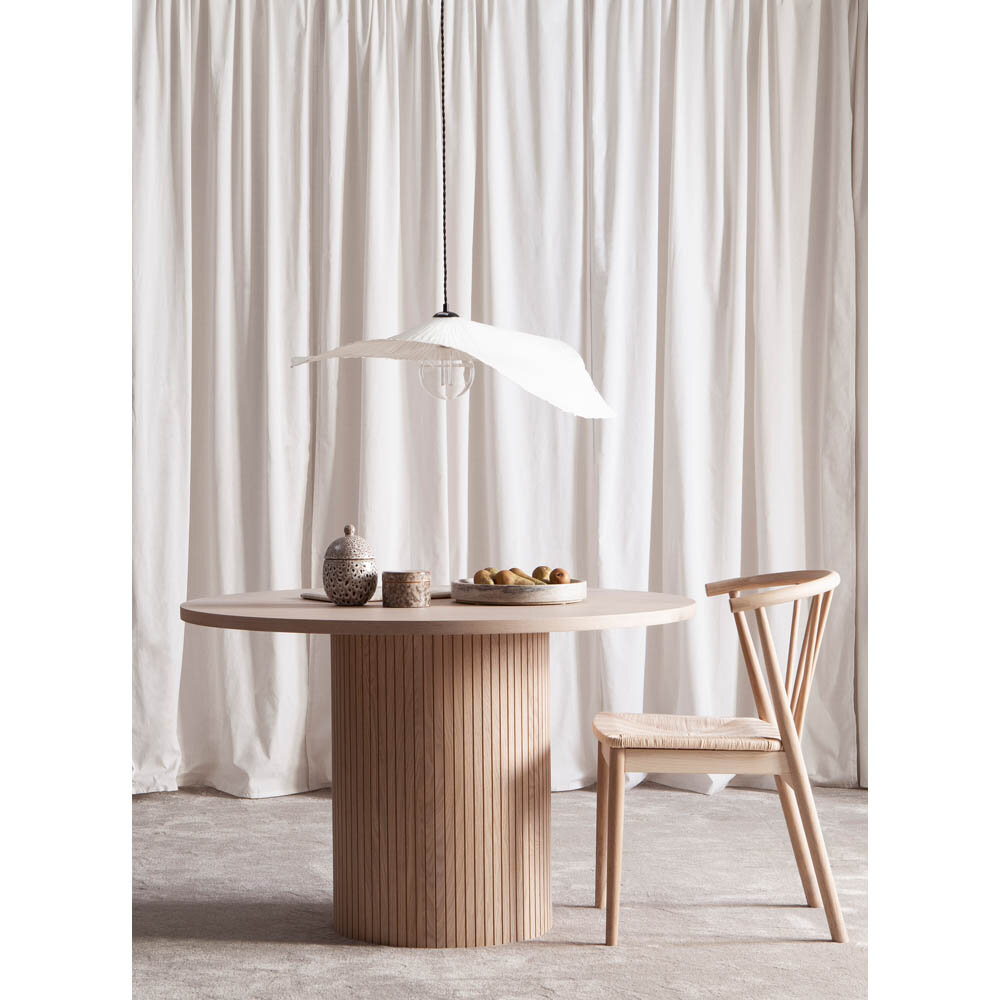 Matgrupp Alessio matbord ø115 cm och 6 Åhus stolar