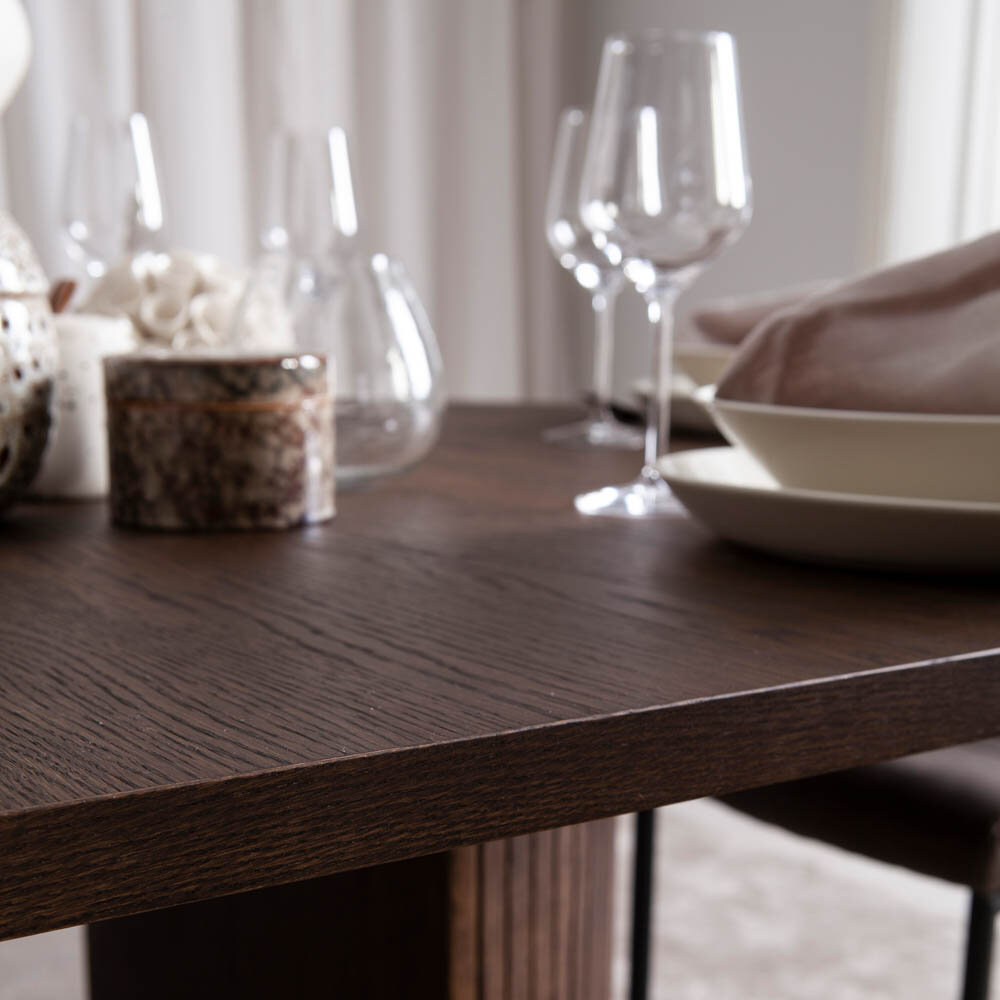 Matgrupp Alessio matbord ø130 cm och 6 Silvana stolar