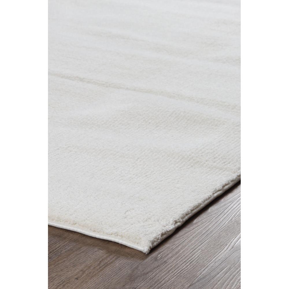 Goldy Matta White