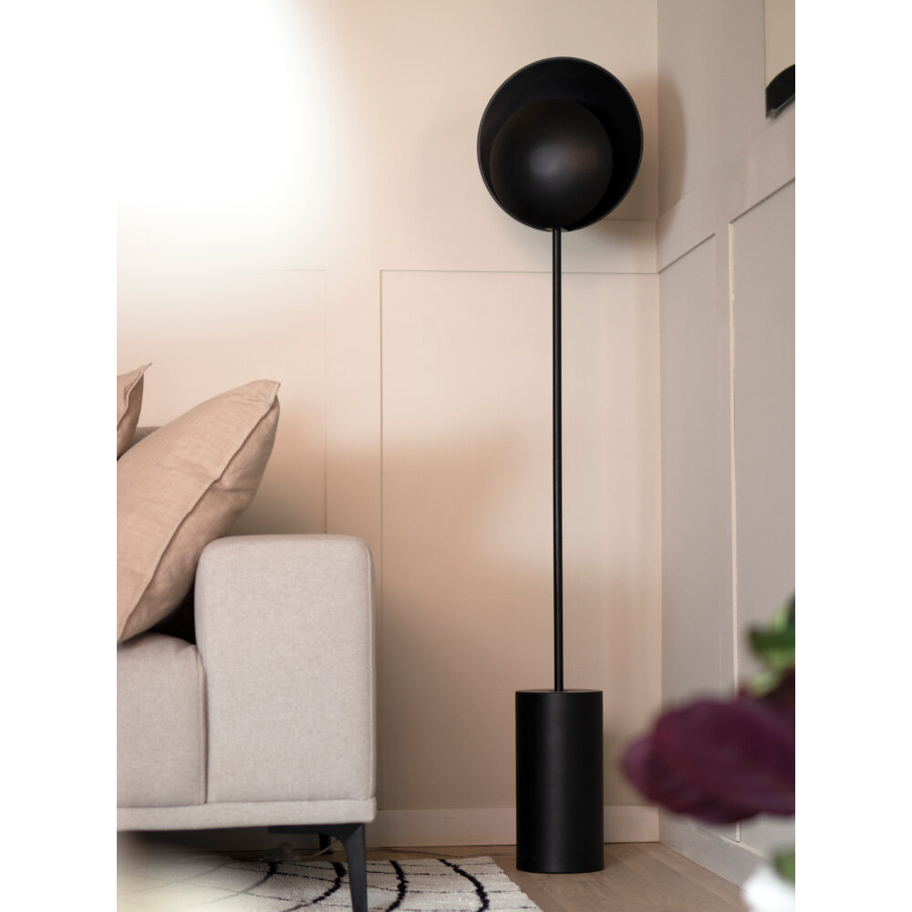 Golvlampa Orbit