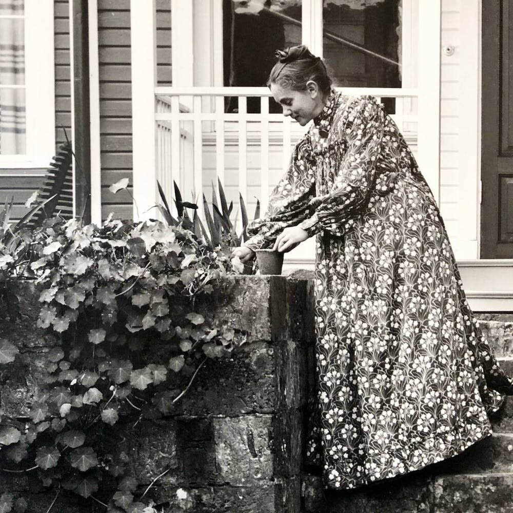 Sundborn Karin Larssons blomsterhylla röd