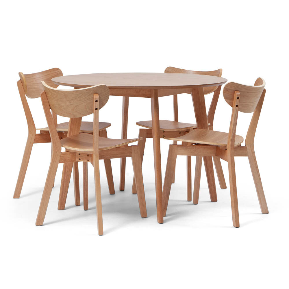 Matgrupp Yoko matbord Ø105 cm och 4 Yoko stolar ek