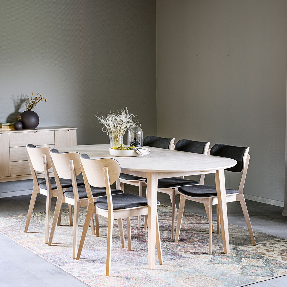 Matgrupp Filippa matbord 170 cm och 6 Kato stolar