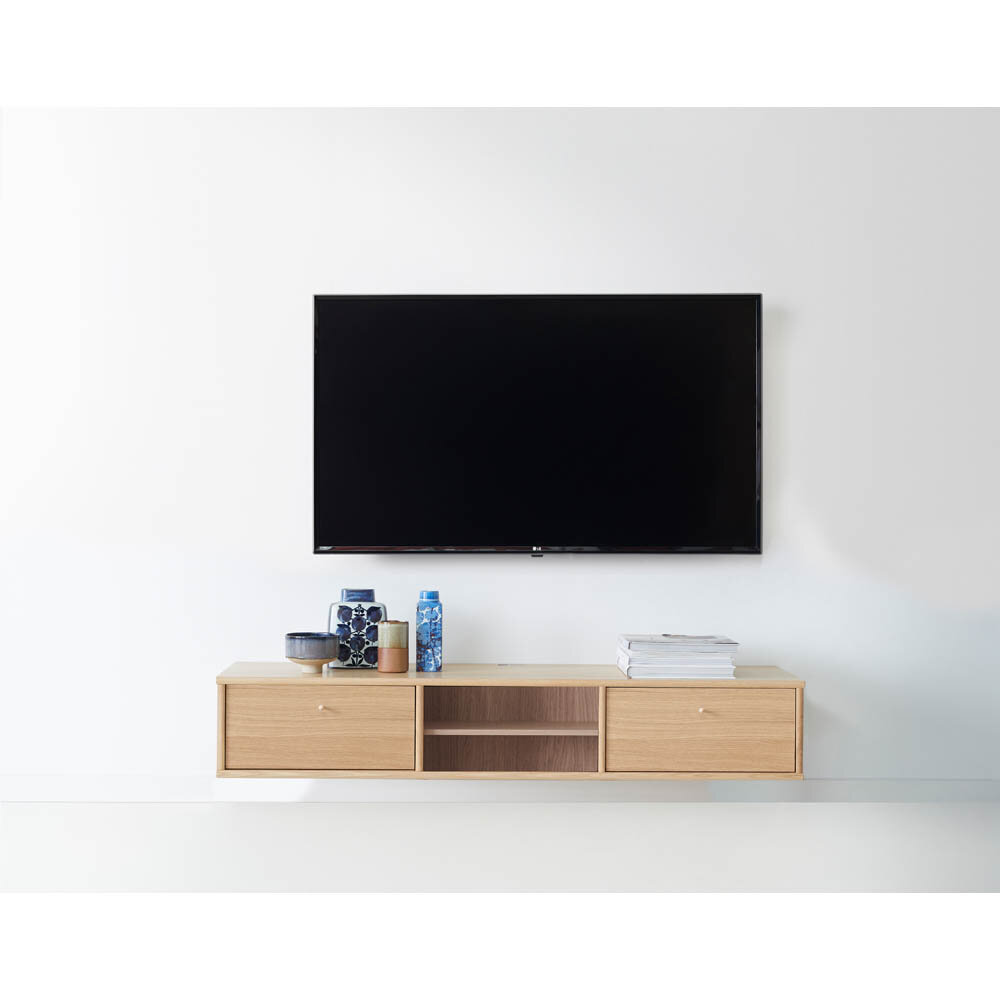 Mistral TV-bänk med träluckor 133 cm vitpigmenterad